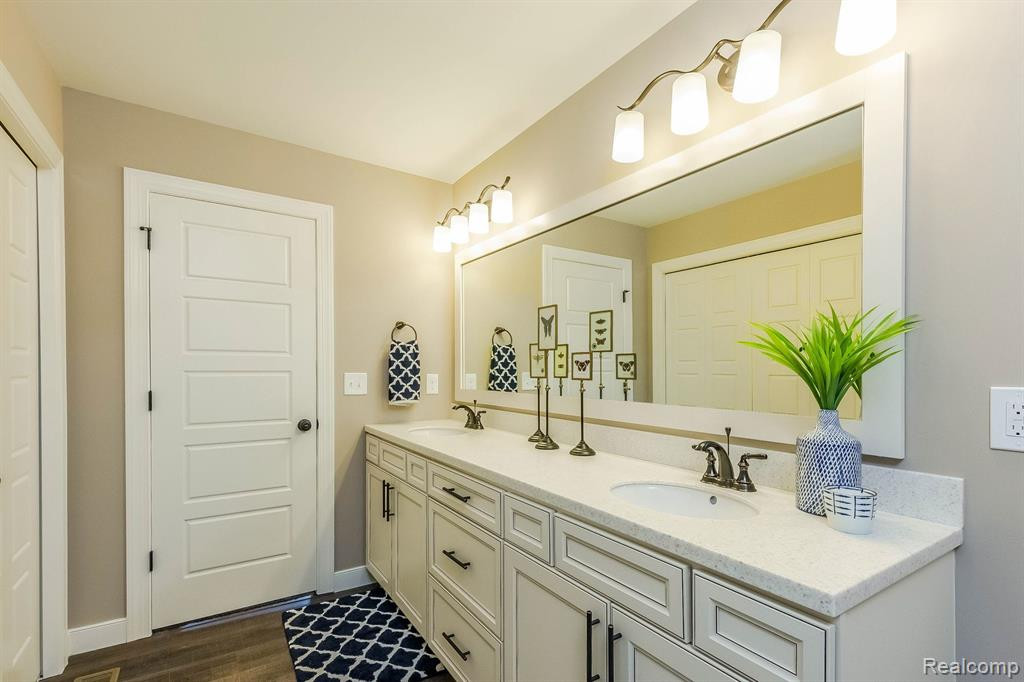 3260 HILL HOLLOW Lane, Howell, MI 48855 — Photo 14