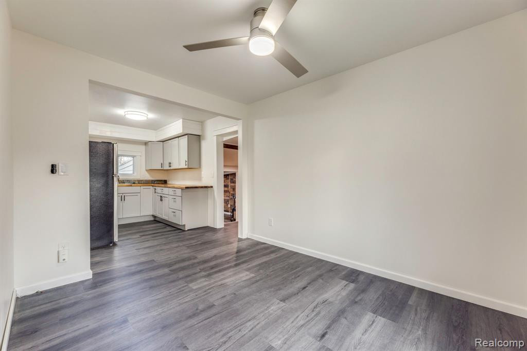 4025 HELEN Avenue, Fort Gratiot, MI 48059 — Photo 16