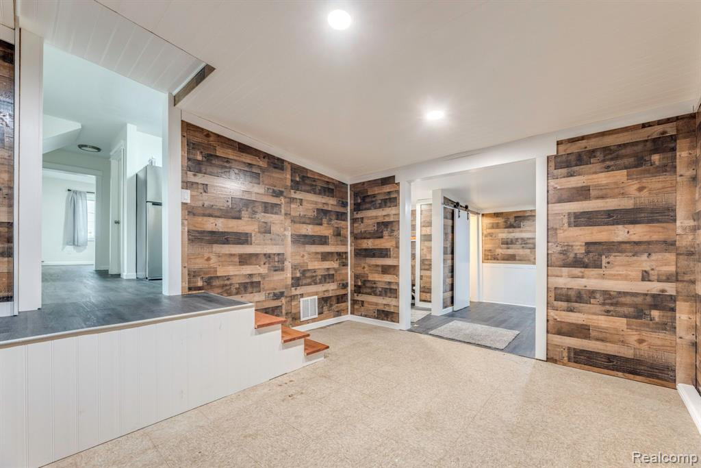 4025 HELEN Avenue, Fort Gratiot, MI 48059 — Photo 35