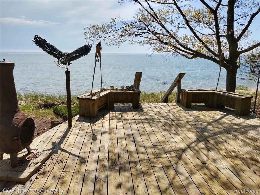 5146 LOWER SHORE Drive, Harbor Springs, MI 49740 — Photo 4