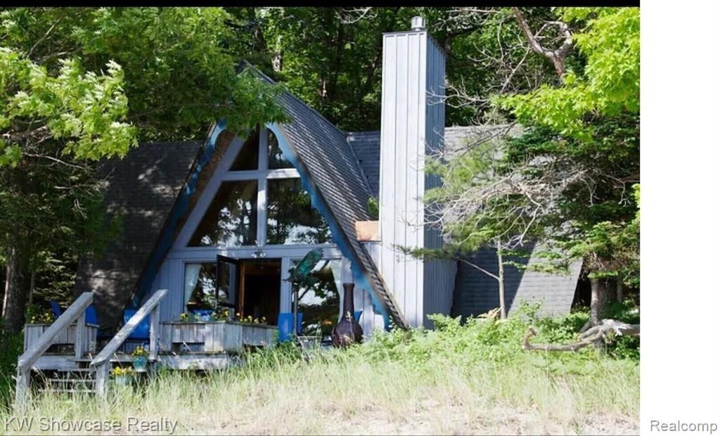 5146 LOWER SHORE Drive, Harbor Springs, MI 49740 — Photo 14