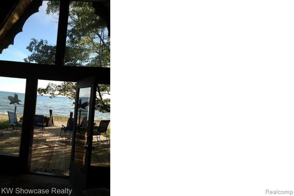 5146 LOWER SHORE Drive, Harbor Springs, MI 49740 — Photo 26