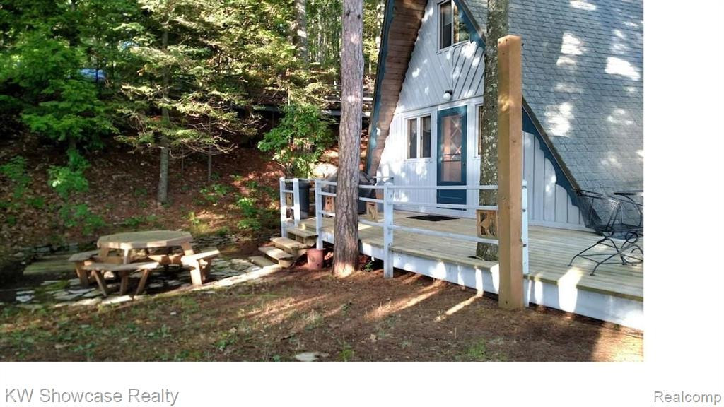 5146 LOWER SHORE Drive, Harbor Springs, MI 49740 — Photo 34