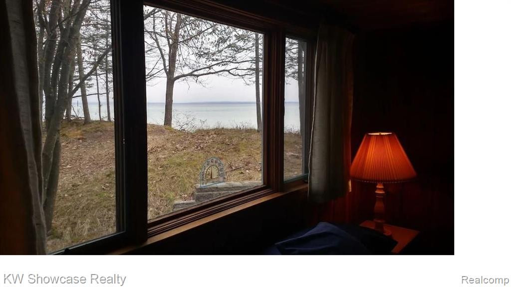 5146 LOWER SHORE Drive, Harbor Springs, MI 49740 — Photo 38