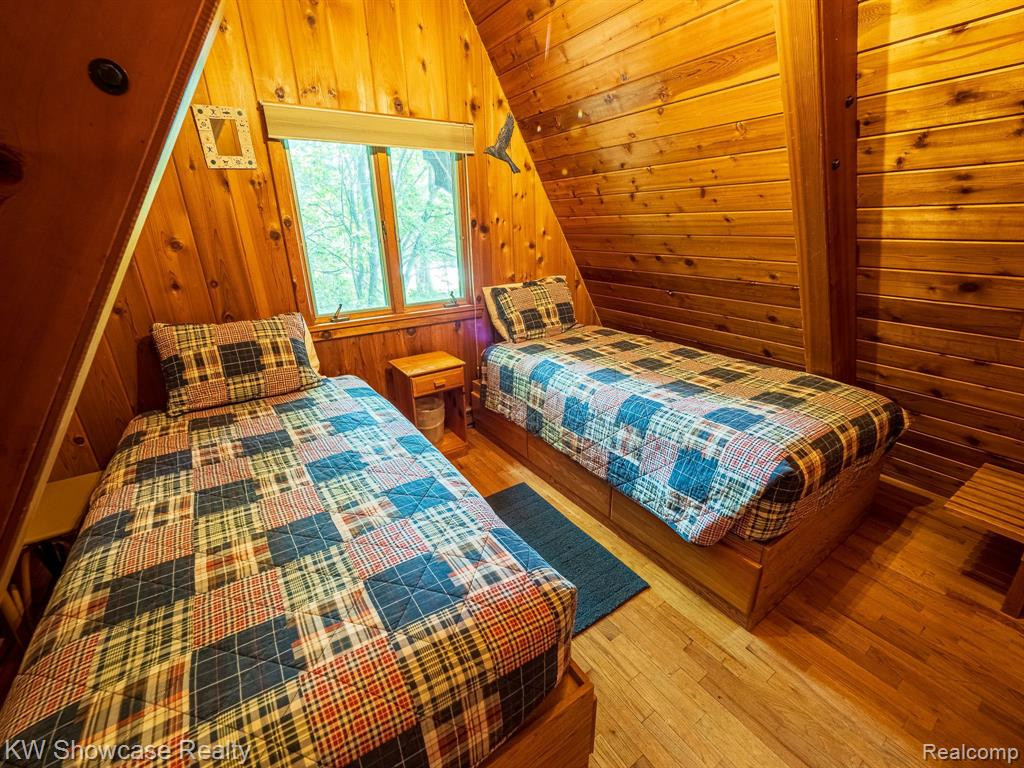 5146 LOWER SHORE Drive, Harbor Springs, MI 49740 — Photo 51