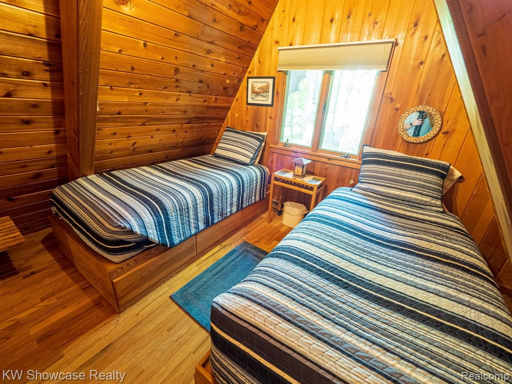5146 LOWER SHORE Drive, Harbor Springs, MI 49740 — Photo 64