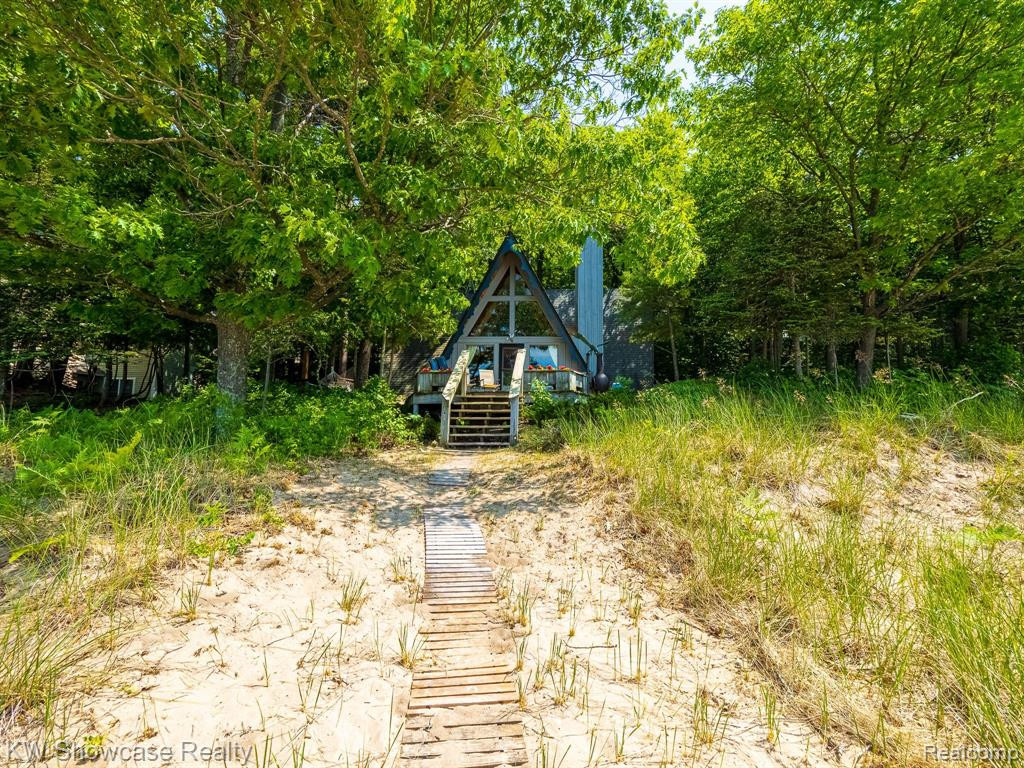 5146 LOWER SHORE Drive, Harbor Springs, MI 49740 — Photo 82
