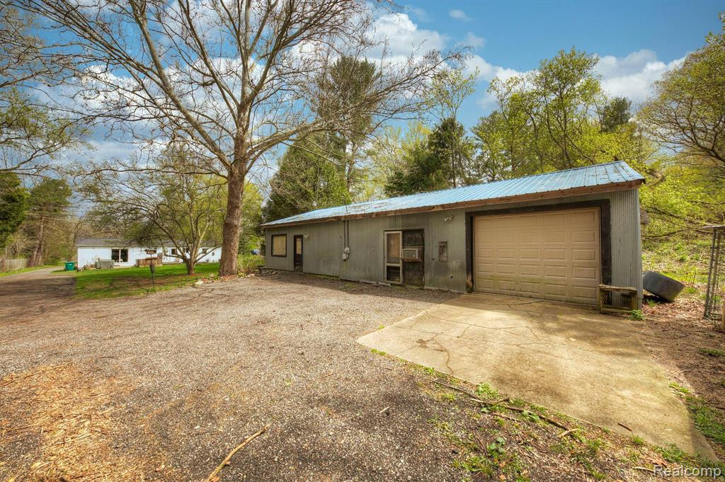 8309 N TERRITORIAL Road, Dexter, MI 48130 — Photo 20