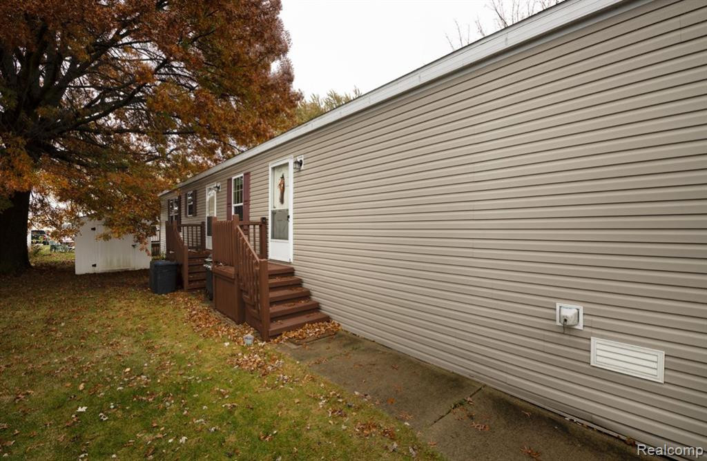 40010 N CORNWALL Circle, Sterling Heights, MI 48310 — Photo 3