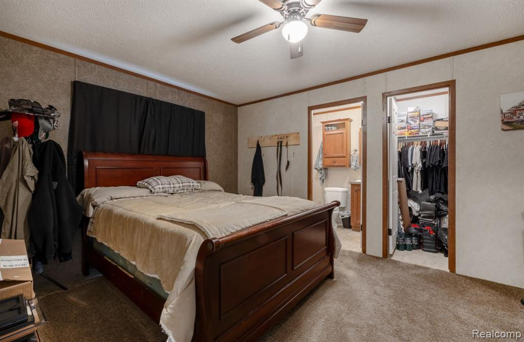 40010 N CORNWALL Circle, Sterling Heights, MI 48310 — Photo 9