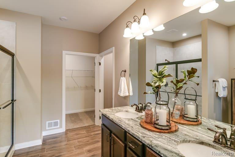 758 W SPANIEL Drive, Ann Arbor, MI 48108 — Photo 8