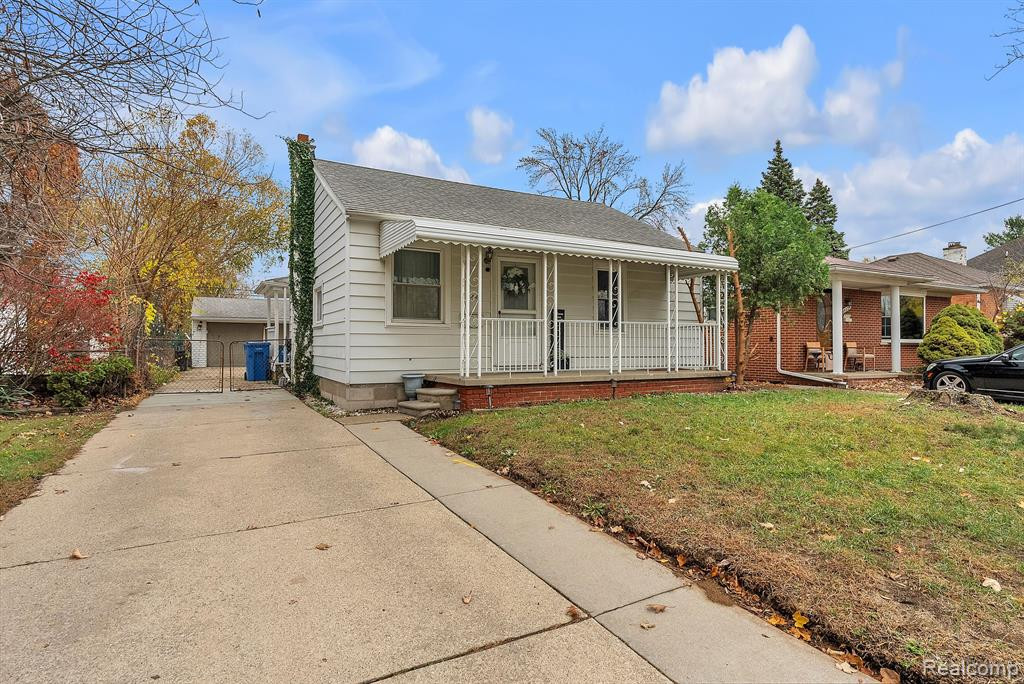 6044 N VERNON Street, Dearborn Heights, MI 48127 — Photo 3