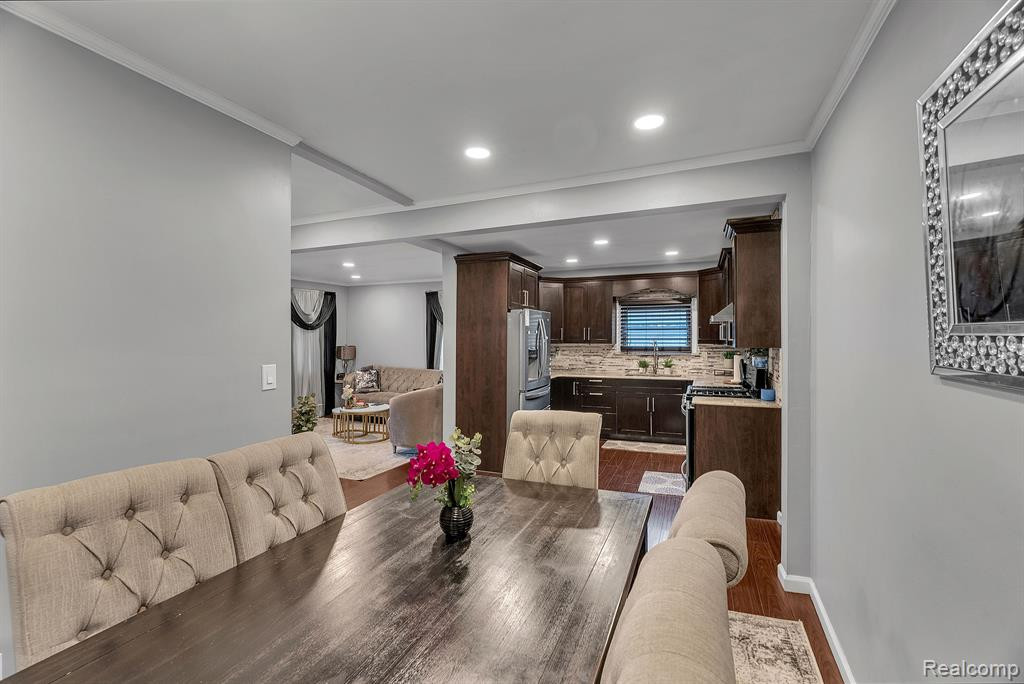 6044 N VERNON Street, Dearborn Heights, MI 48127 — Photo 18