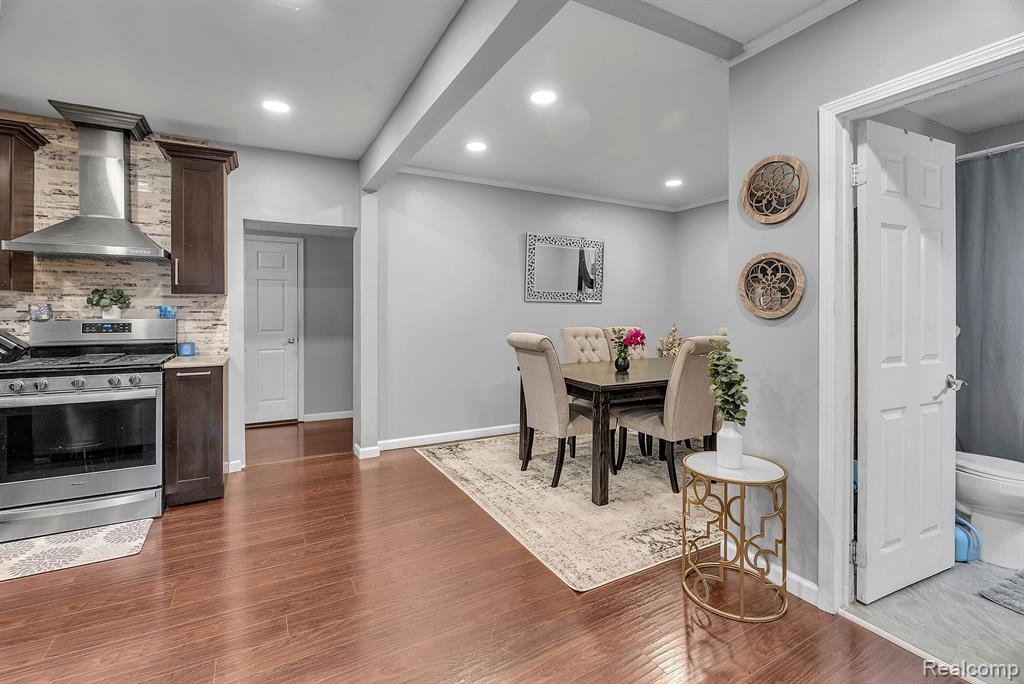 6044 N VERNON Street, Dearborn Heights, MI 48127 — Photo 22
