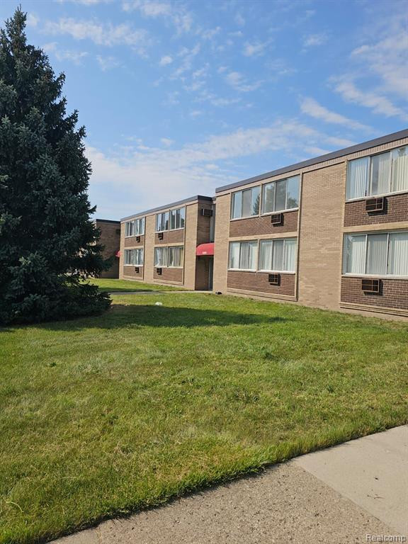 6015 SOUTHFIELD, Detroit, MI 48228 — Photo 7