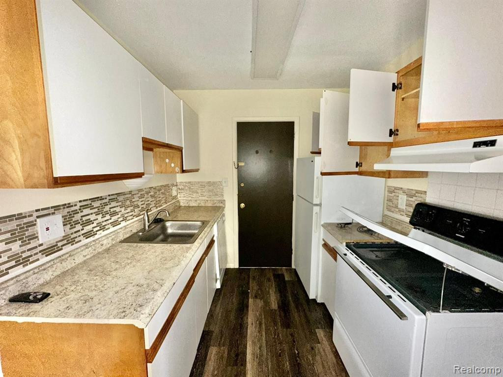 6015 SOUTHFIELD, Detroit, MI 48228 — Photo 13