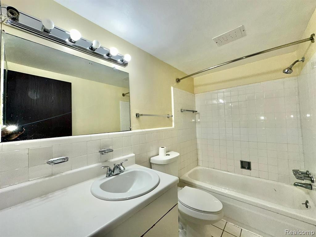 6015 SOUTHFIELD, Detroit, MI 48228 — Photo 19