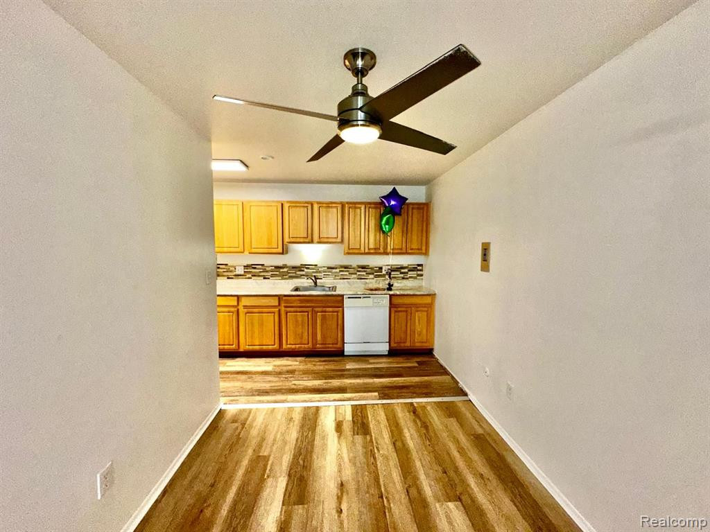 6015 SOUTHFIELD, Detroit, MI 48228 — Photo 22