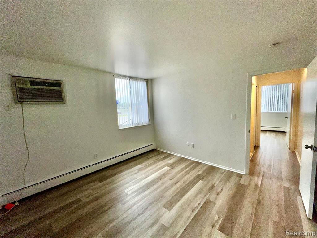 6015 SOUTHFIELD, Detroit, MI 48228 — Photo 29