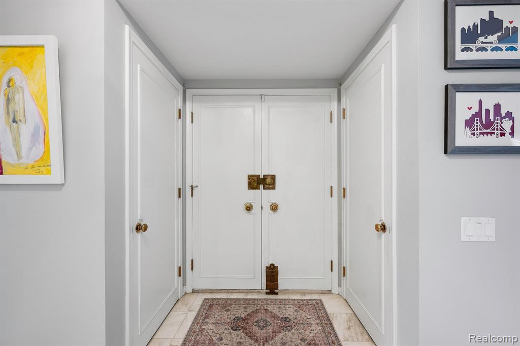 87 WEBBER, Grosse Pointe Shores, MI 48236 — Photo 14