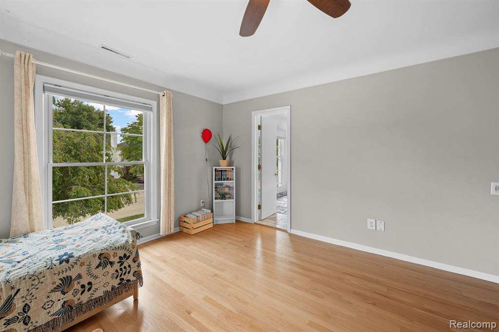 87 WEBBER, Grosse Pointe Shores, MI 48236 — Photo 36