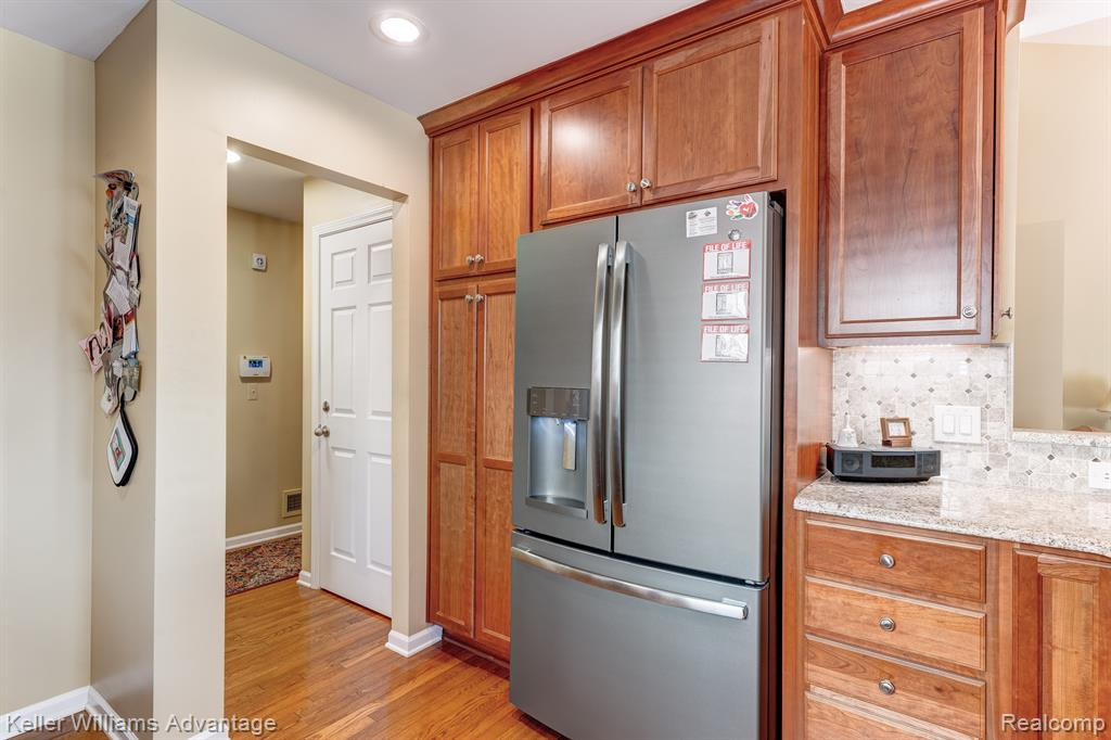 40638 Lenox Park Drive, Novi, MI 48377 — Photo 20