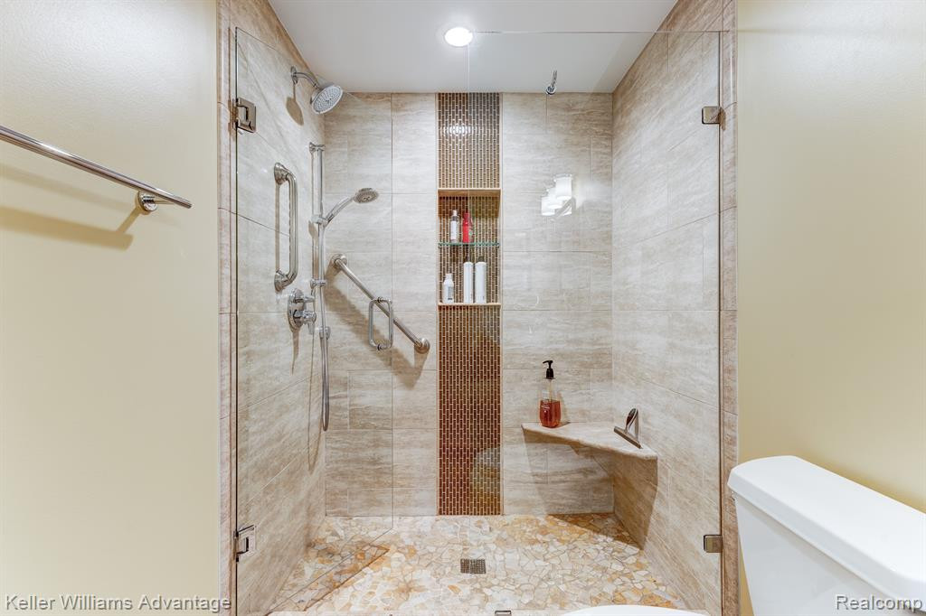 40638 Lenox Park Drive, Novi, MI 48377 — Photo 27