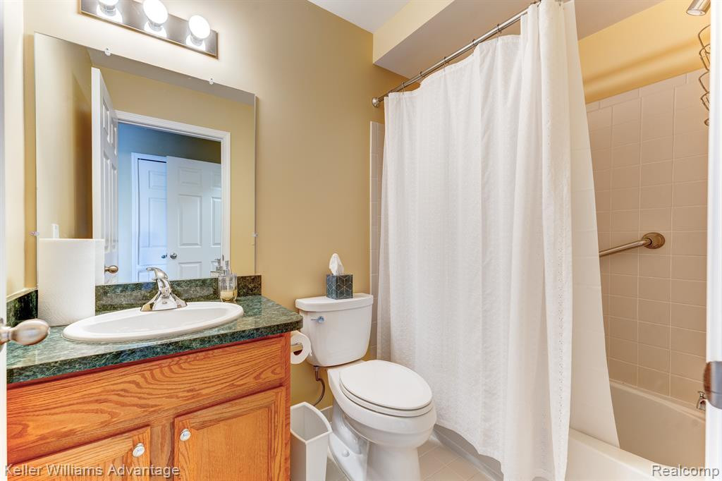40638 Lenox Park Drive, Novi, MI 48377 — Photo 30