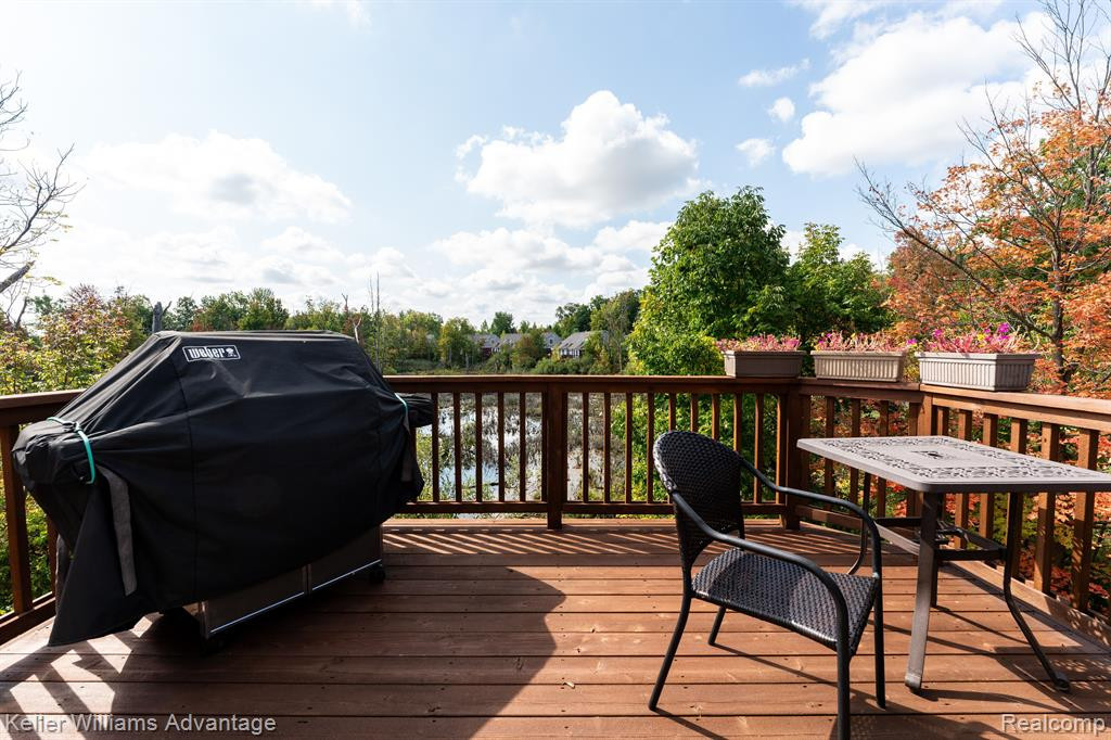 40638 Lenox Park Drive, Novi, MI 48377 — Photo 31