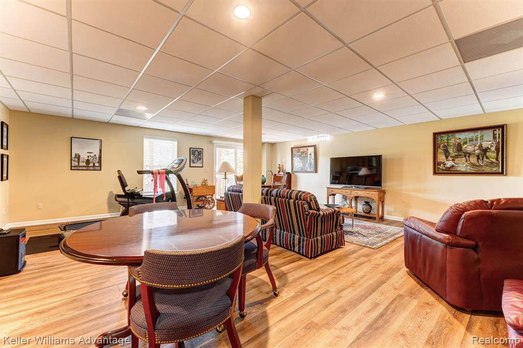 40638 Lenox Park Drive, Novi, MI 48377 — Photo 32