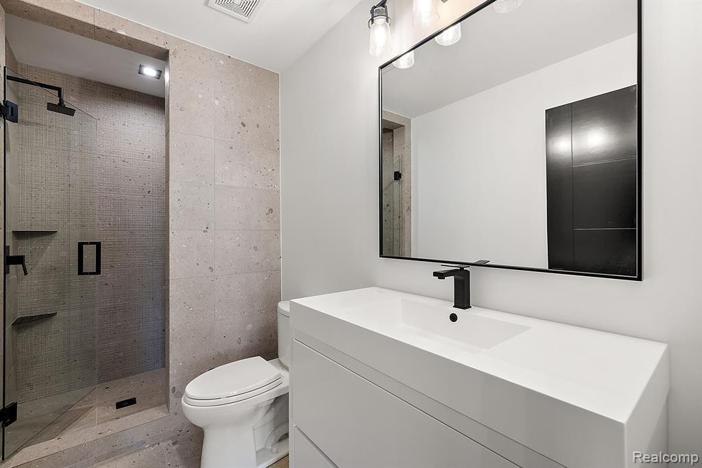 591 CATALPA DRIVE, Birmingham, MI 48009 — Photo 47