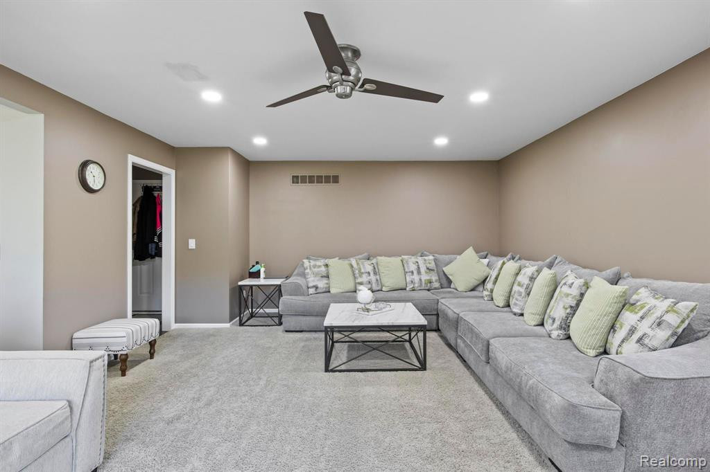 48990 Fifth Avenue, Canton, MI 48188 — Photo 18