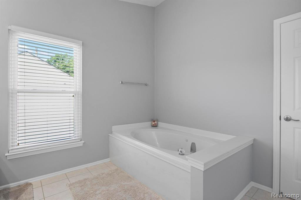 48990 Fifth Avenue, Canton, MI 48188 — Photo 34