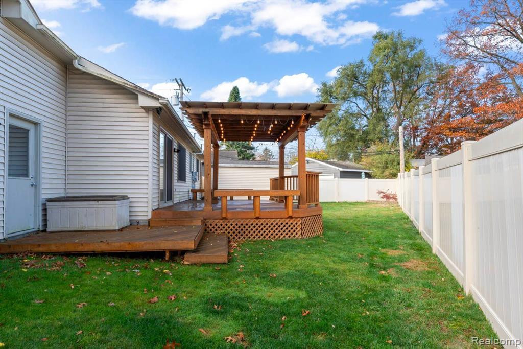 4014 LOTUS Drive, Waterford, MI 48329 — Photo 7