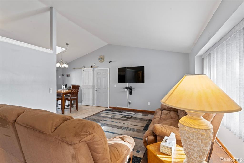 4014 LOTUS Drive, Waterford, MI 48329 — Photo 14
