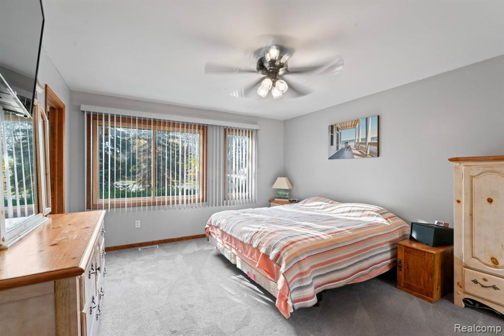 4014 LOTUS Drive, Waterford, MI 48329 — Photo 16
