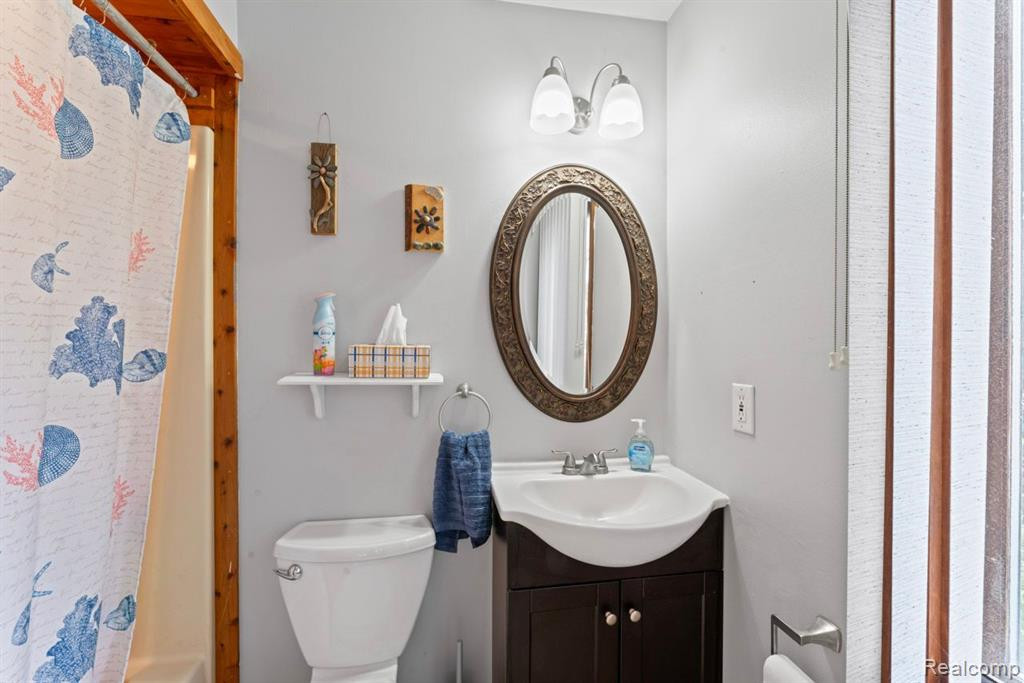 4014 LOTUS Drive, Waterford, MI 48329 — Photo 18