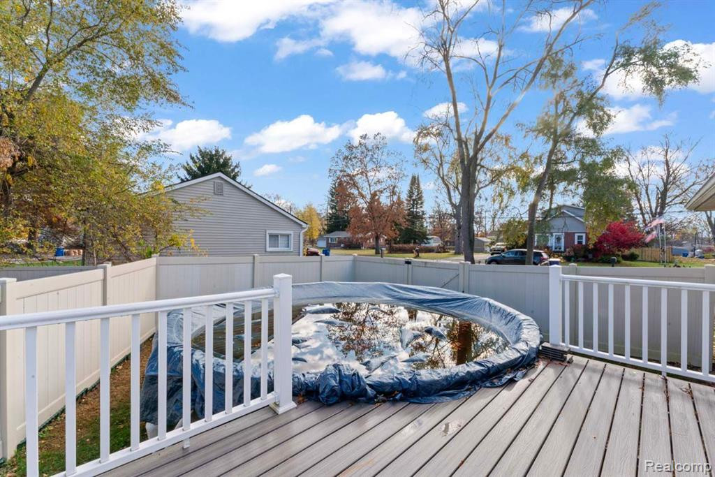 4014 LOTUS Drive, Waterford, MI 48329 — Photo 24