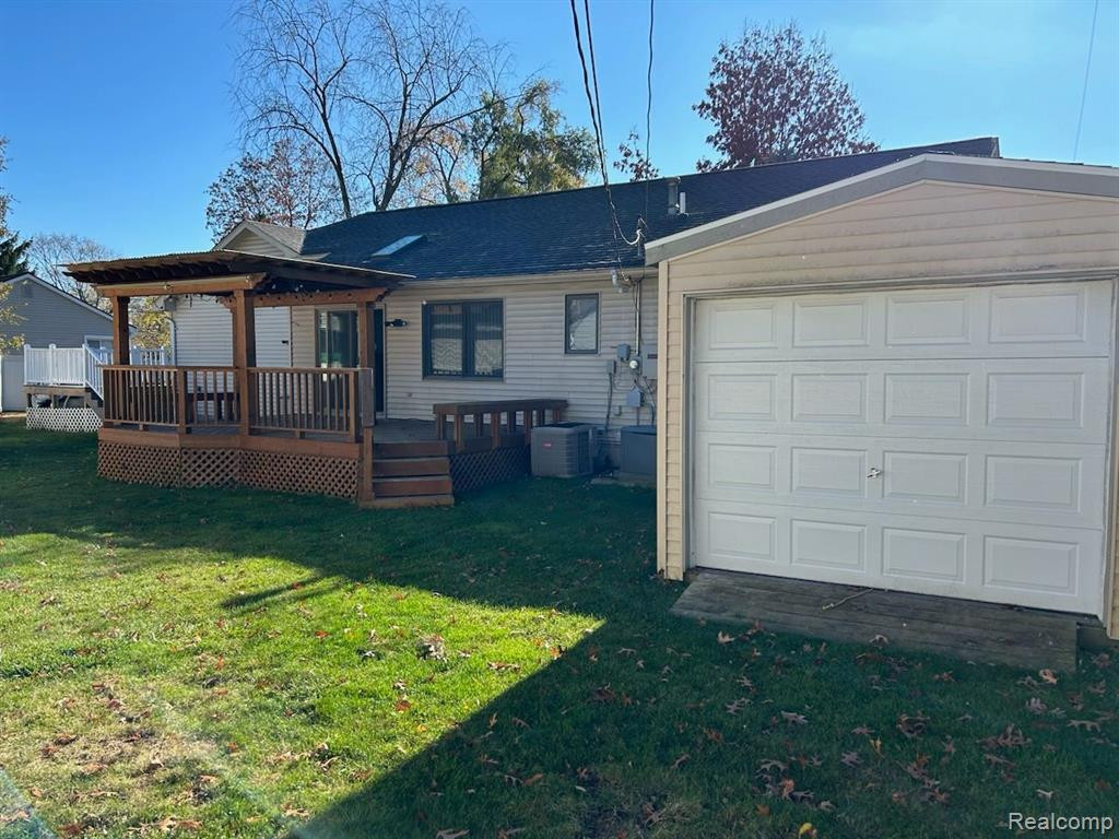 4014 LOTUS Drive, Waterford, MI 48329 — Photo 28