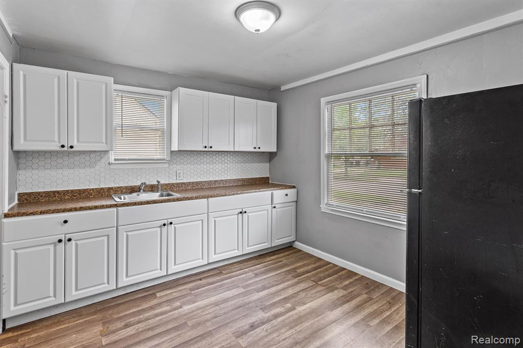 7344 WESTWOOD Street, Detroit, MI 48228 — Photo 6