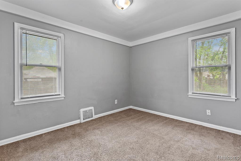 7344 WESTWOOD Street, Detroit, MI 48228 — Photo 9