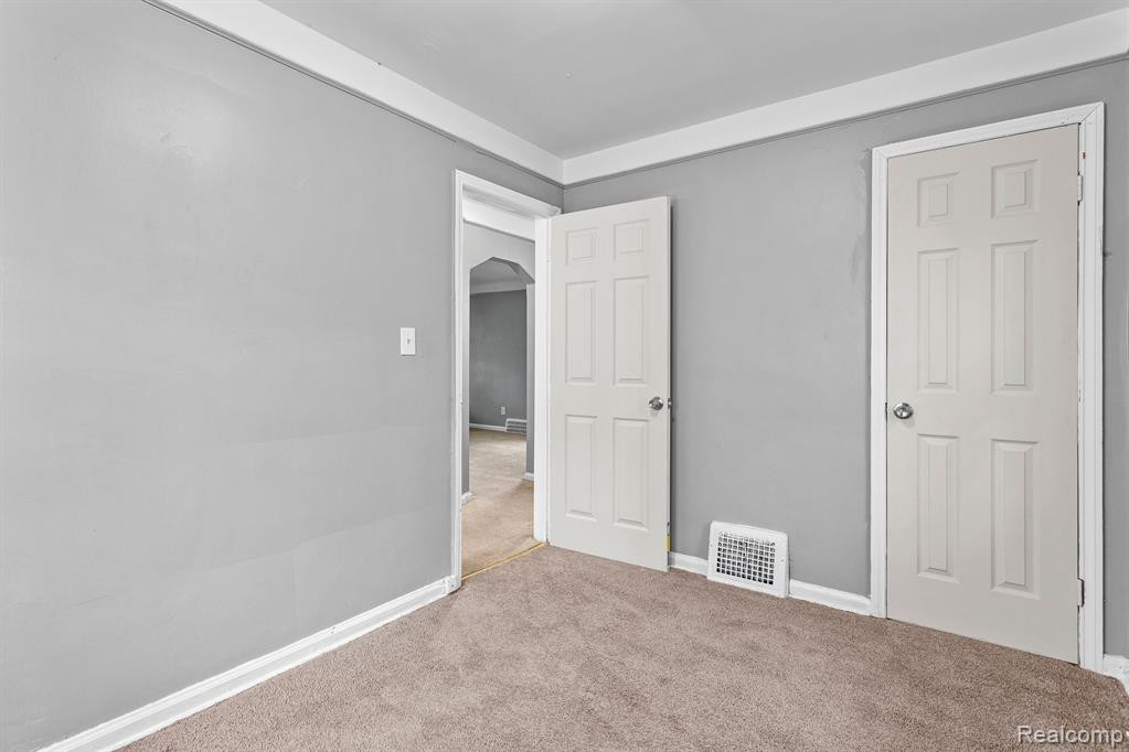 7344 WESTWOOD Street, Detroit, MI 48228 — Photo 12