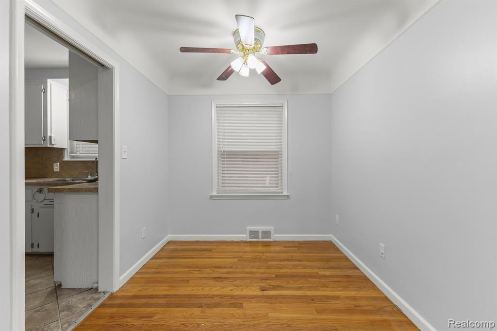 9570 GRAYFIELD, Redford, MI 48239 — Photo 10