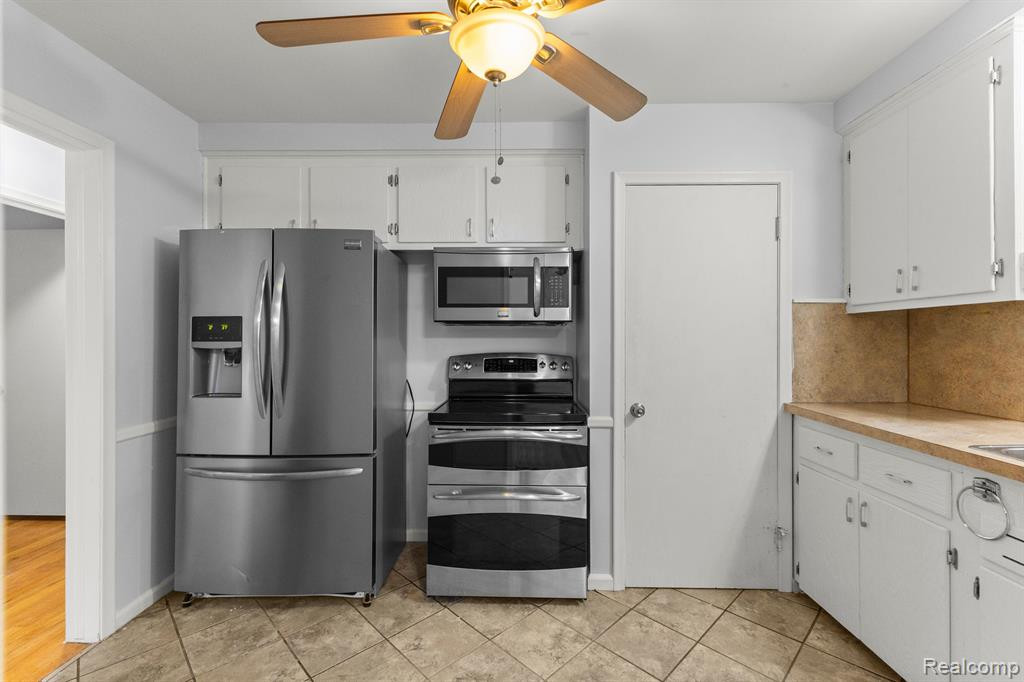 9570 GRAYFIELD, Redford, MI 48239 — Photo 16
