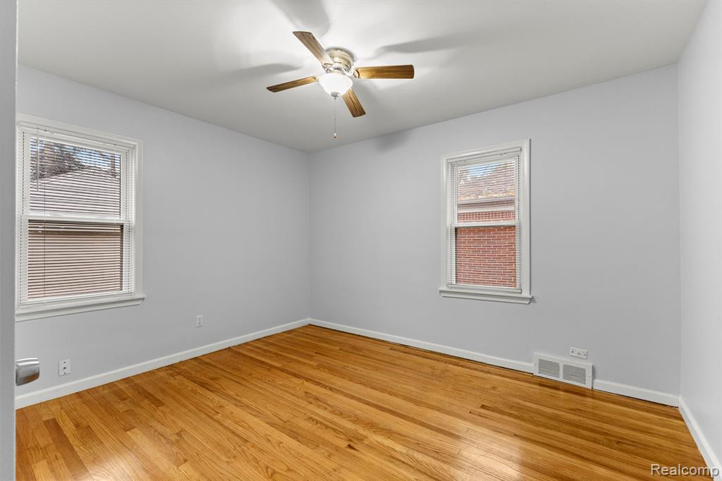 9570 GRAYFIELD, Redford, MI 48239 — Photo 18