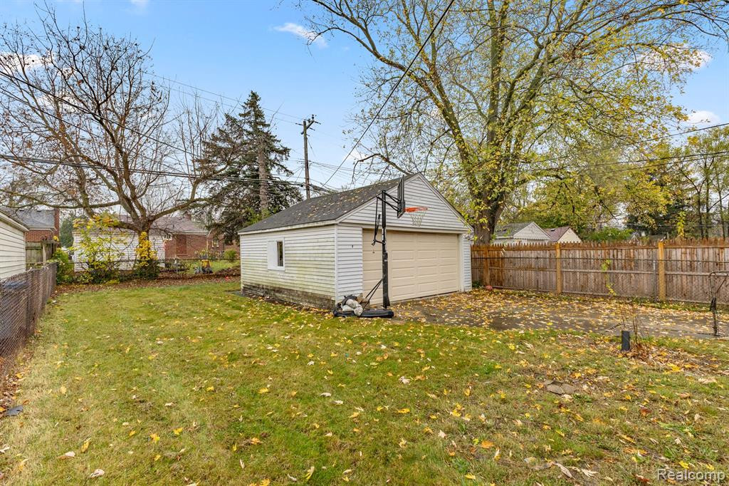 9570 GRAYFIELD, Redford, MI 48239 — Photo 33