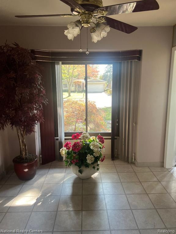 7985 RAINTREE Drive, Ypsilanti, MI 48197 — Photo 8