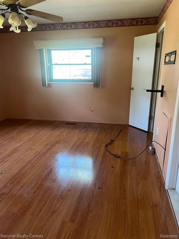 7985 RAINTREE Drive, Ypsilanti, MI 48197 — Photo 11