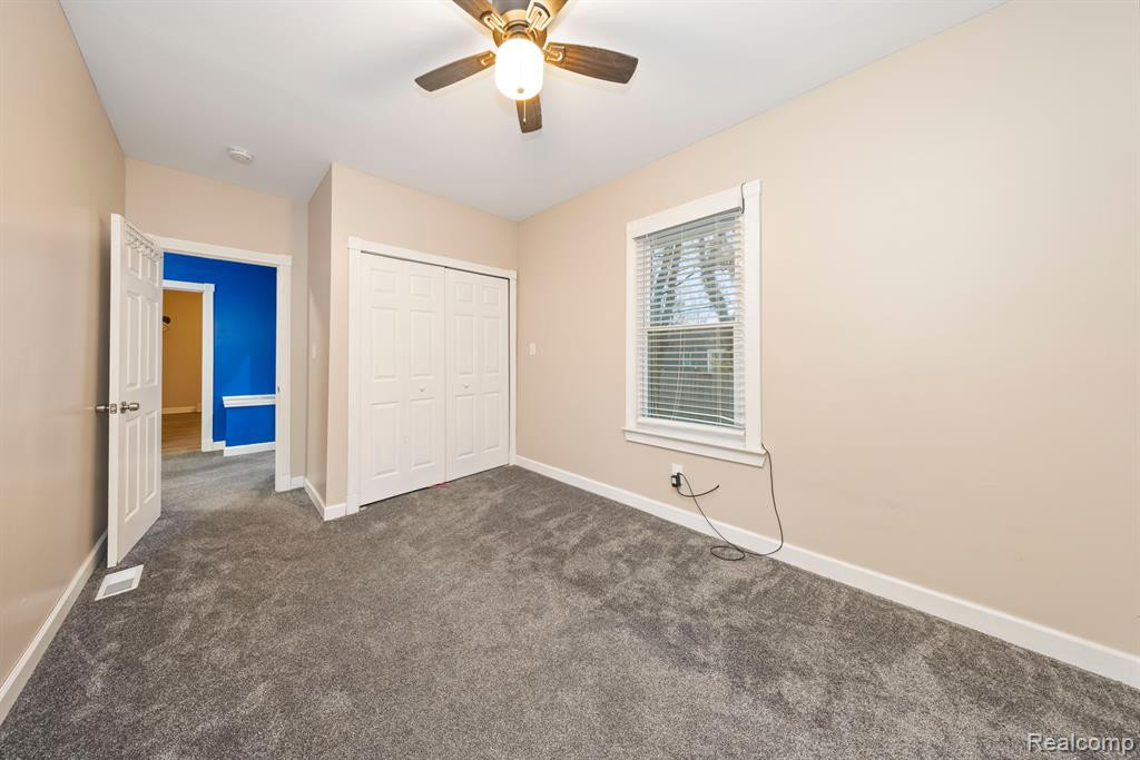 465 W GREENDALE, Highland Park, MI 48203 — Photo 11