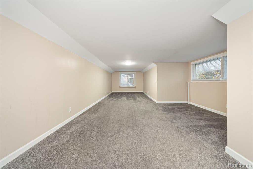 465 W GREENDALE, Highland Park, MI 48203 — Photo 16